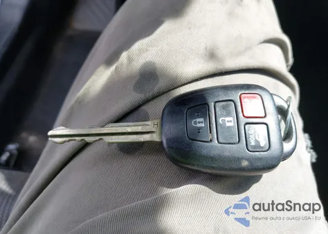 2018 Toyota Corolla Se из США, поврежденный, VIN 5YFBURHE9JP816178